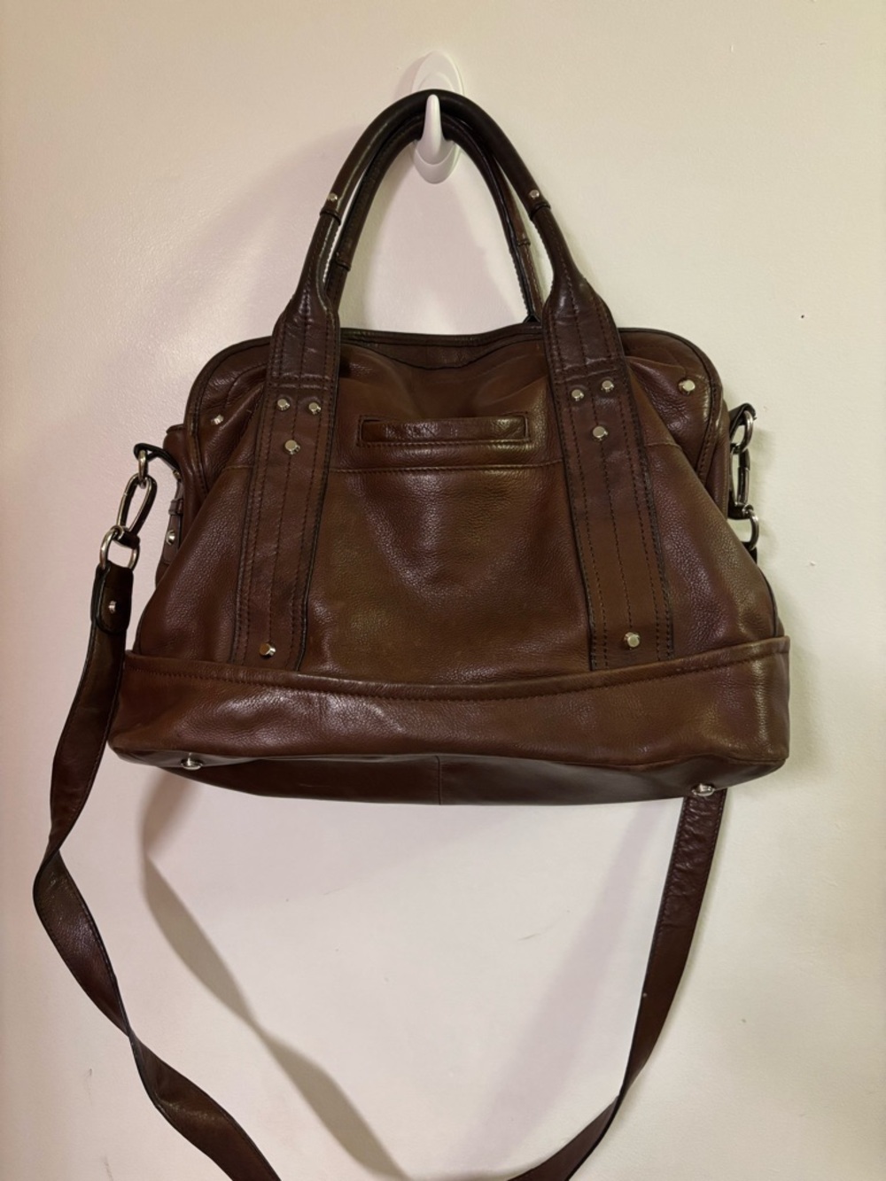 B. Makowsky Brown Leather Shoulder Bag - Picture 5 of 9